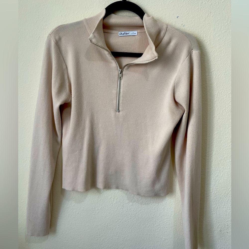 Ribbed zipper sweater